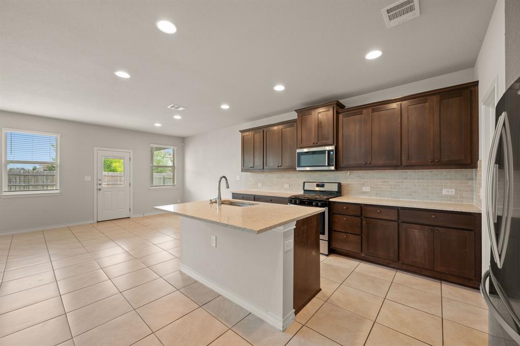 Residential Lease in Round Rock 5