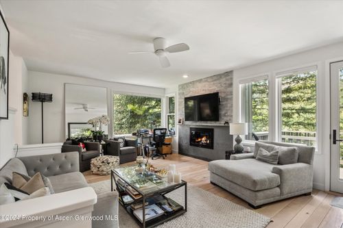221 Meadow Ranch Dr, Snowmass Village, CO, 81615-6219 | Card Image