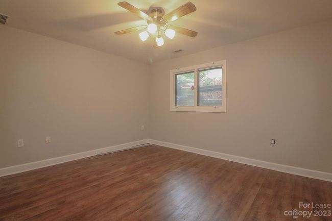 14055 Queens Harbor Rd, Townhouse with 3 bedrooms, 4 bathrooms and null parking in Charlotte NC | Image 11