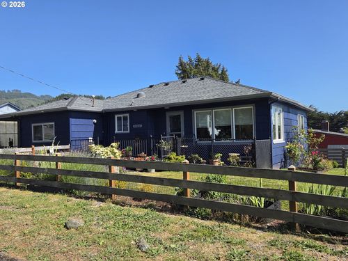 94130 4th St, GoldBeach, OR, 97444 | Card Image