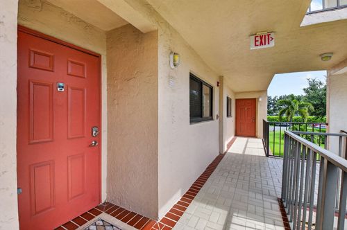 213-15075 Witney Rd, Delray Beach, FL, 33484-4014 | Card Image