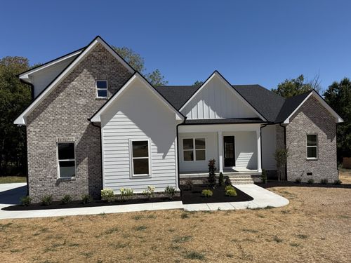 330 Thoroughbred Ln, Hartsville, TN, 37074-3501 | Card Image
