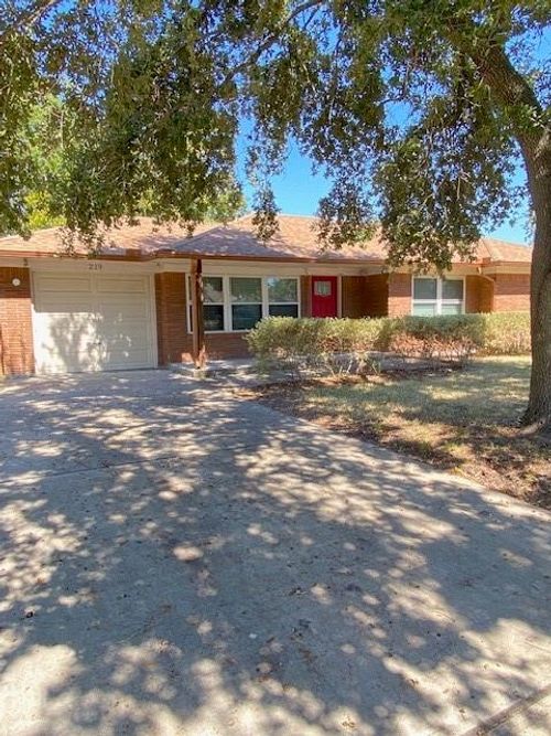 219 E Janisch Rd, Houston, TX, 77022-2407 | Card Image