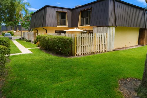 2407 Waterside Dr, Lake Worth, FL, 33461-2513 | Card Image