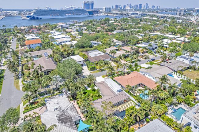 2008 Admirals Way, House other with 3 bedrooms, 3 bathrooms and null parking in Fort Lauderdale FL | Image 8