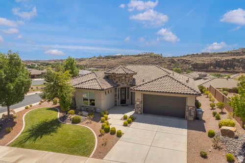 1924 E 1220 S, St George, UT, 84790-1215 | Card Image