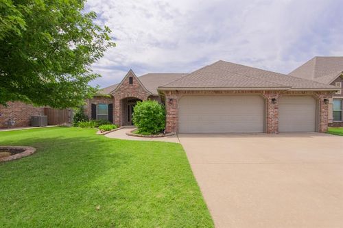 3810 Reid Pryor Road, Norman, OK, 73072 | Card Image