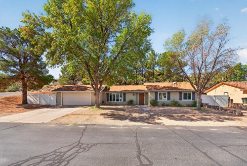 1690 E Maplewood Way, St. George, UT, 84790 | Card Image