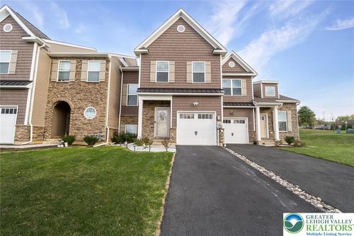 4491 Benjamin Ct, EMMAUS, PA, 18049-5254 | Card Image