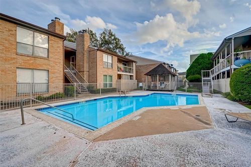 apt-123-2110 Wilcrest Dr, Houston, TX, 77042-2653 | Card Image