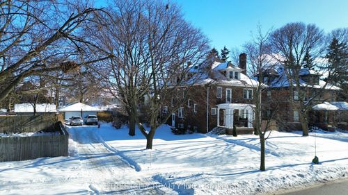 326 Vidal St N, Sarnia, ON, N7T5Y6 | Card Image