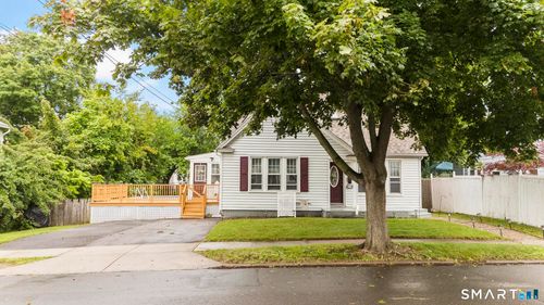99 4th St, Hamden, CT, 06514-4707 | Card Image