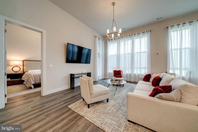 APT-102 - 1761 Old Meadow Rd, Condo with 2 bedrooms, 3 bathrooms and null parking in MCLEAN VA | Image 9