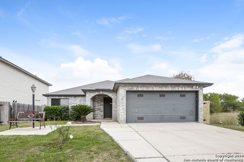 6303 Beech Trail Dr, Converse, TX, 78109-3367 | Card Image