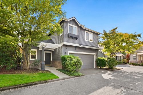 12-15939 Ne 95th Way, Redmond, WA, 98052-7550 | Card Image