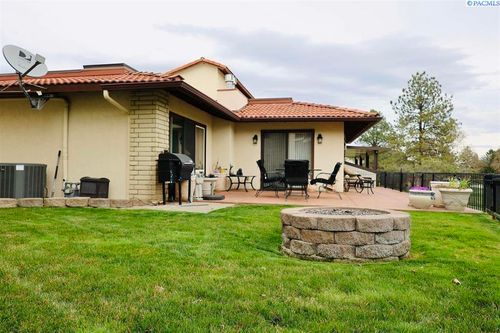 125 Casa Sueno Ct, Richland, WA, 99352-9619 | Card Image