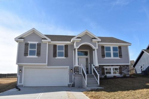 6015 Ne 118th Ter, Kansas City, MO, 64156-1141 | Card Image