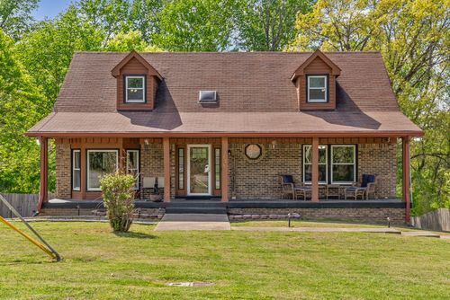 1028 Foxmoor Dr, Clarksville, TN, 37042-5463 | Card Image