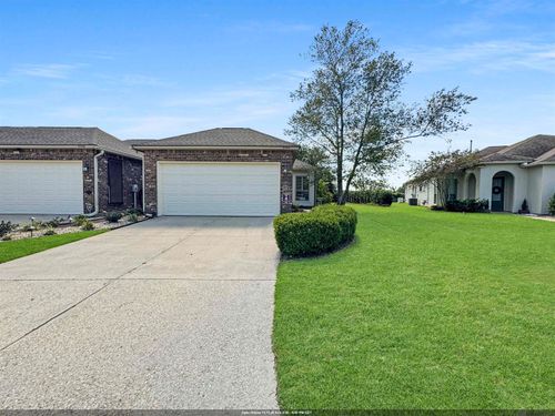 5344 Courtyard Dr, Gonzales, LA, 70737-8560 | Card Image