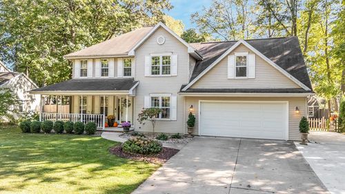 1564 Villa Park Drive, Oshkosh, WI, 54904 | Card Image