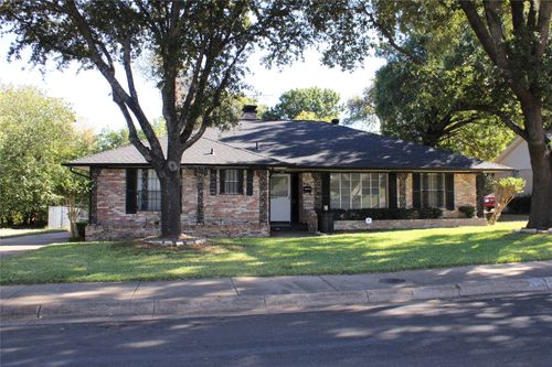 2730 King Cole Dr, Dallas, TX, 75216-3431 | Card Image