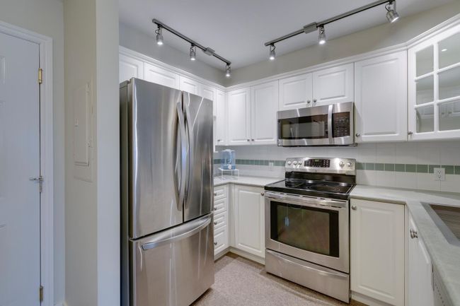 308 - 155 E 3 Rd Street, Condo with 2 bedrooms, 0 bathrooms and 1 parking in North Vancouver BC | Image 12