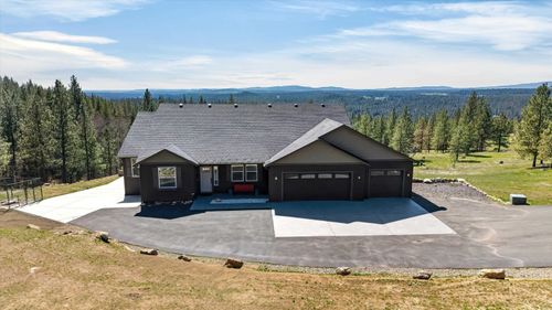 6528 E Robin Ln, Chattaroy, WA, 99003 | Card Image