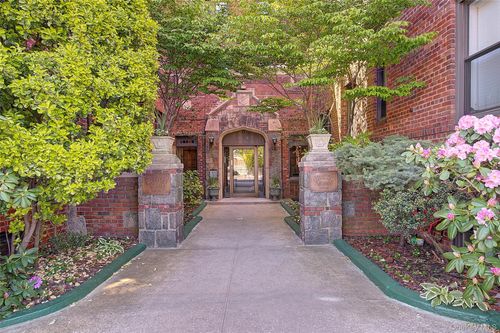 6c-167-10 Crocheron Ave, Flushing, NY, 11358-2126 | Card Image