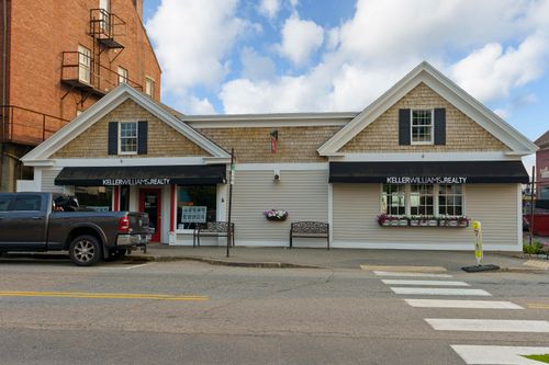 65 Main Street, Damariscotta, ME, 04543 | Card Image