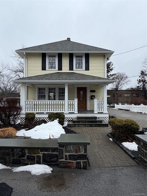 1230 Hopewell Ave, Fishkill, NY, 12524-1335 | Card Image