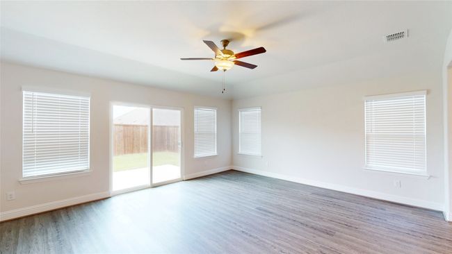 2135 Erika Ln, House other with 3 bedrooms, 2 bathrooms and null parking in Forney TX | Image 6