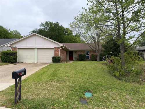 2904 Steve Dr, Hurst, TX, 76054-2116 | Card Image