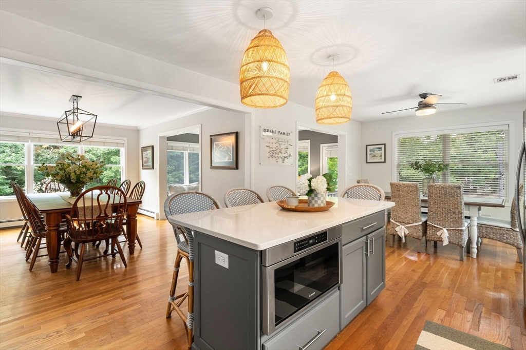 Jenney Ln, Marion, MA 02738
