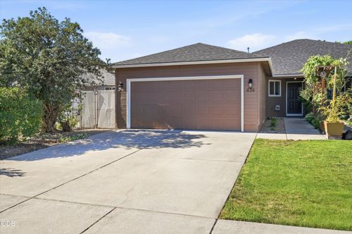 426 Crystal Dr, Eagle Point, OR, 97524-9486 | Card Image
