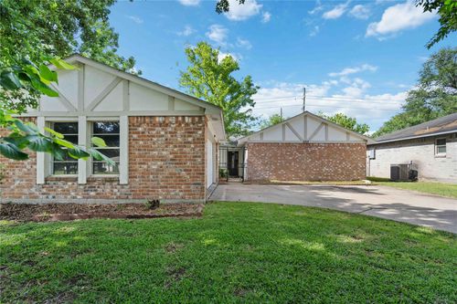 5707 Sunnygate Dr, Spring, TX, 77373-7241 | Card Image