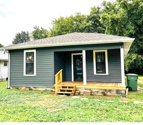 906 E 8th St, Tuscumbia, AL, 35674 | Card Image