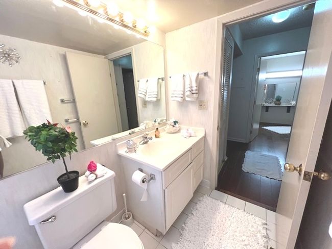 APT-3214 - 9442 Kelvin Ln, Condo with 2 bedrooms, 1 bathrooms and 2 parking in Schiller Park IL | Image 21