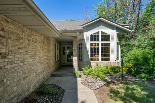 12755 Falcon Ct, Apple Valley, MN, 55124-5081 | Card Image