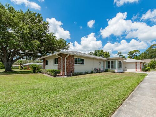 b-1009 Queen Anne Dr, PALM HARBOR, FL, 34684-2774 | Card Image