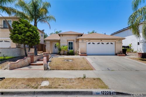 12229 Canyon Hill Ave, Sylmar, CA, 91342-5495 | Card Image