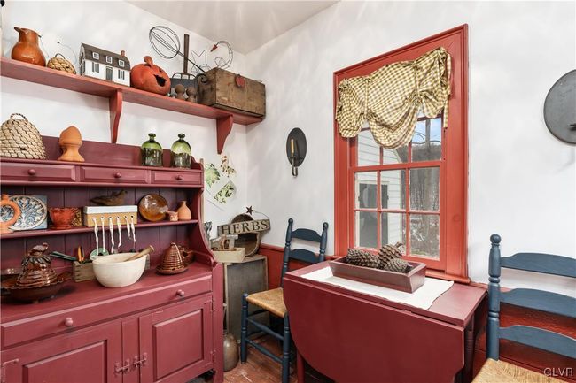 Outbuilding - the perfect "she shed" or summer office | Image 31