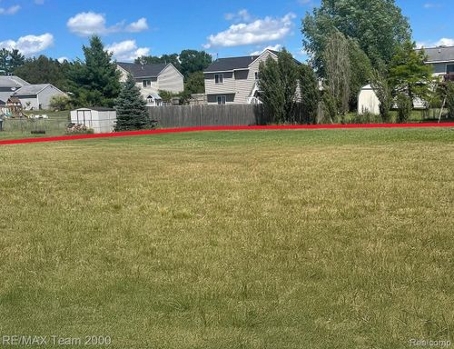 621 Silver Birch St, Howard City, MI, 49329-8665 | Card Image