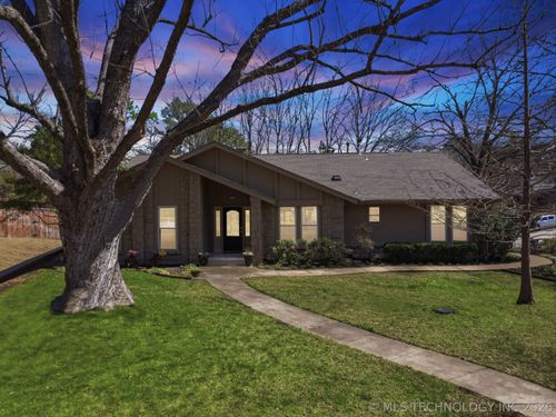 7135 Columbia Ave, Tulsa, OK, 74136-5522 | Card Image