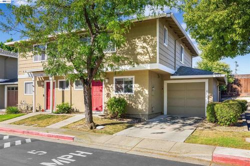 25-7552 Silvertree Ln, Dublin, CA, 94568-2256 | Card Image