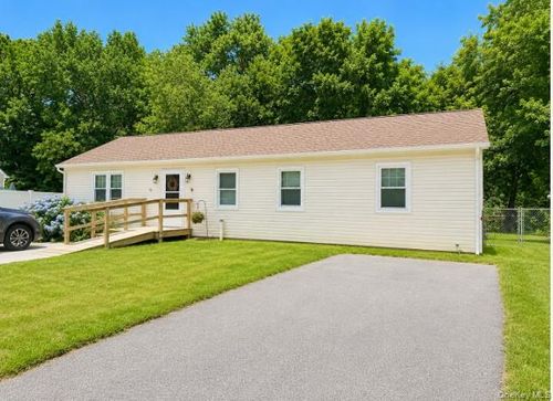 14 Shorehaven Blvd, Ronkonkoma, NY, 11779-2719 | Card Image