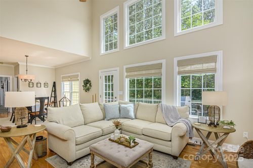 3 Chickadee Ln, Fairview, NC, 28730-6100 | Card Image