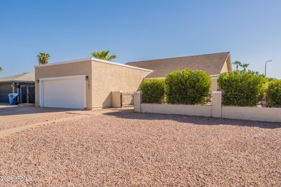 1701 N Burbank Court, House other with 3 bedrooms, 2 bathrooms and null parking in Chandler AZ | Image 3