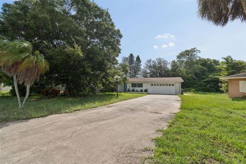 11435 Oval Dr E, LARGO, FL, 33774-4102 | Card Image