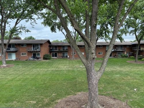apt-2d-1500 S Busse Rd, Mount Prospect, IL, 60056-4912 | Card Image