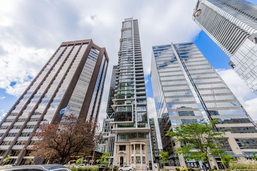 905-426 University Ave, Toronto, ON, M5G1S9 | Card Image